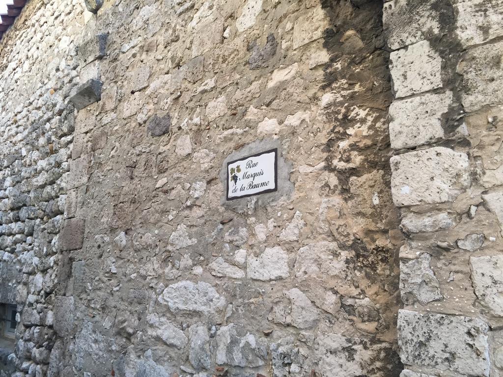 La Grotte Lägenhet La Garde-Adhémar Exteriör bild