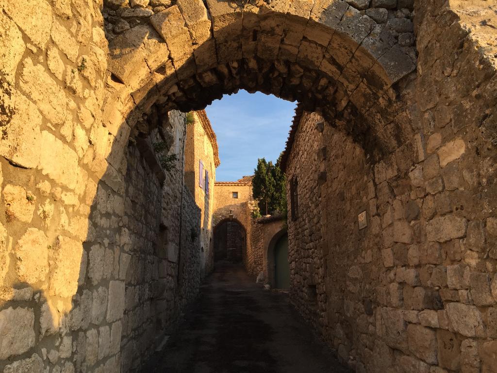 La Grotte Lägenhet La Garde-Adhémar Exteriör bild